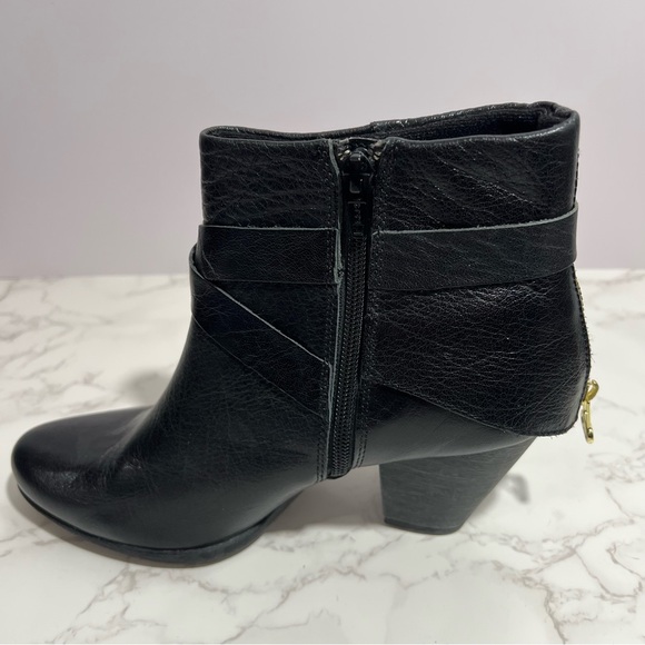BOC Richardson Black Leather Chunky Heel Ankle Boots with Gold Accents -- 8.5 - Picture 7 of 11